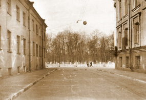 Угол Фонтанки и Косого переулка (сейчас Оружейника Федорова, 1) , где жила  Е.А. Алексеева (урождённая Ассиер), тётя П. Чайковского, в 1850-1860-е гг. 