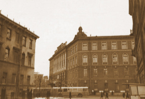 Здание Технологического института, директором которого в 1858-1863гг. был И.П. Чайковский.