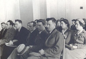Первые посетители Дома-музея П.И. Чайковского, 1940-е гг.