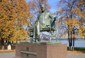 Памятник П.И. Чайковского, скульптор О.Комов