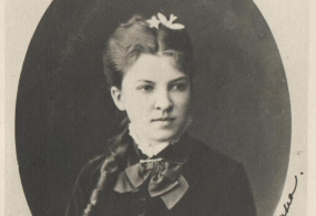 Марья Гавриловна Савина (1854-1915), русская актриса.  С дарственной надписью П.И. Чайковскому. Российская империя, г. Петербург, 7 марта 1877 года.