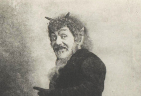 Богомир Корсов (1845-1920) в роли Беса из оперы П.И. Чайковского «Черевички». 