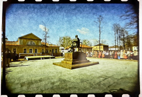 Открытие памятника П.И. Чайковскому в Воткинске. 25 апреля 1990 г.