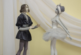 Кукла художественная   «Зигфрид и Одетта» по мотивам балета «Лебединое озеро» П.И. Чайковского. Автор: Л. Медведева 2007-2008 г.